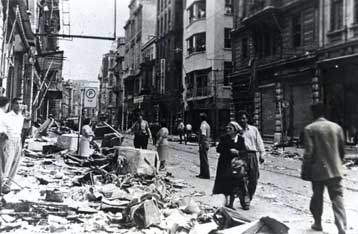 Επίθεση Τούρκων εθνικιστών στα εγκαίνια φωτογραφικής έκθεσης για τα Σεπτεμβριανά