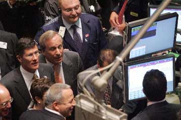 Σημαντικά κέρδη σε Γουόλ Στριτ και ευρωπαϊκά χρηματιστήρια την Τρίτη