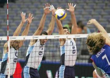 Νίκη «γκραν γκινιόλ» επί της Γαλλίας για την εθνική βόλεϊ, ελπίζει στην πρόκριση
