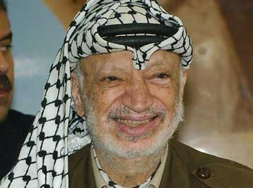 Πέπλο μυστηρίου και αντικρουόμενα στοιχεία για τα αίτια θανάτου του Γιασέρ Αραφάτ