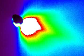 Μη αναμενόμενα τα αποτελέσματα από τον βομβαρδισμό του κομήτη Τέμπελ 1