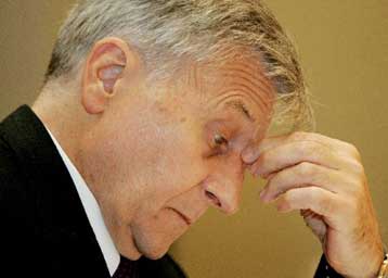 «Όχι» στη μείωση της φορολογίας καυσίμων, λέει η Ευρωπαϊκή Ένωση