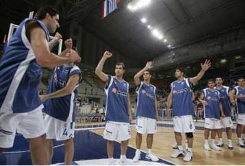 Και την Ισπανία νίκησε η εθνική μπάσκετ, με 88-80 μπροστά σε 9.000 Μαδριλένους