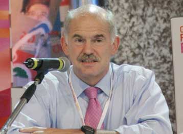 Για εμπόριο ελπίδας και μετάθεση δεσμεύσεων εγκαλεί τον πρωθυπουργό το ΠΑΣΟΚ