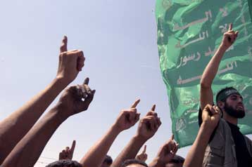 Με μικρά επεισόδια η ιστορική αποχώρηση των Ισραηλινών από τη Γάζα