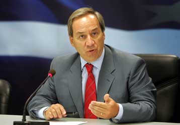 Αναζωπυρώνονται τα σενάρια περί ενιαίου φορολογικού συντελεστή 25% στα φυσικά πρόσωπα