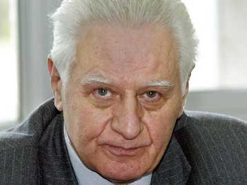 Αναβολή της κατάθεσής του για παράβαση καθήκοντος ζήτησε ο Αχιλλέας Ζήσης