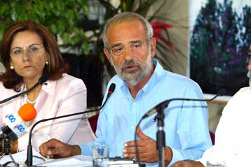 Κοινωνικά αδιάφορος ο πρωθυπουργός, σύμφωνα με τον Αλέκο Αλαβάνο