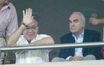 Πρέπει να στηρίξουμε τους παίκτες και τον προπονητή, είπε ο Κόκκαλης στους οπαδούς