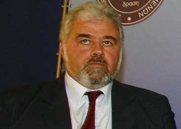 Αμεσα μέτρα για τις απολύσεις ζητά ο πρόεδρος της ΔΑΚΕ Κ.Πουπάκης