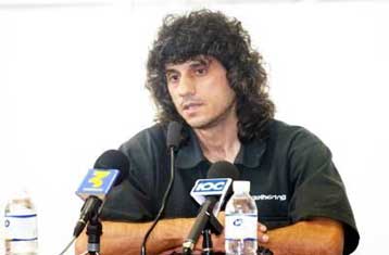 Εμφανίσεις ανάλογες με το β ημίχρονο κόντρα στην ΑΕΚ ζήτησε ο Κωφίδης