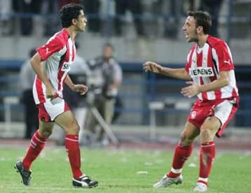 Το αυτογκόλ του Τελκίνσκι «ξύπνησε» τον Ολυμπιακό που νίκησε 3-0 στην Καλλιθέα