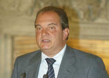 Το Νοέμβριο αναμένεται να επισκεφθεί την Αγκυρα ο Κ.Καραμανλής