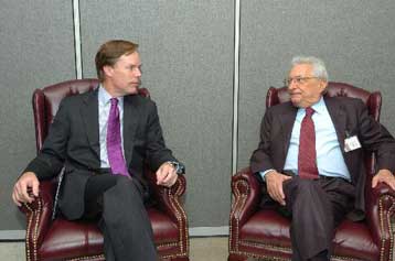 Πάγια η αμερικανική στήριξη στη διαμεσολάβηση Νίμιτς, διαβεβαιώνει η Ουάσινγκτον