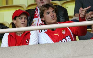 Νικηφόρα πέρασε η Ρεν από το «Λουί Ντε», 2-0 την Μονακό