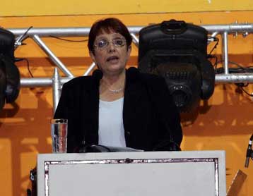 Κάλεσμα Παπαρήγα στους νέους για συγκρότηση ριζοσπαστικού εναλλακτικού μετώπου