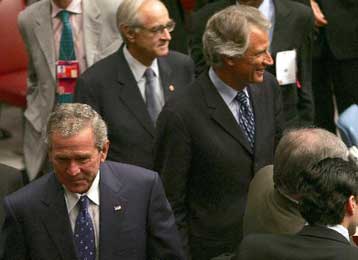 Η Δύση εντείνει τις πιέσεις προς το Ιράν εν όψει κρίσιμης συνεδρίασης της ΙΑΕΑ