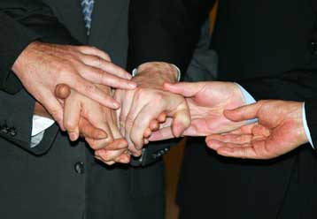 Έτοιμη να εγκαταλείψει τα πυρηνικά προγράμματα η Βόρειος Κορέα