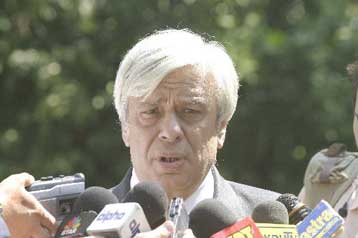 Ζήτημα εξομοίωσης των εργασιακών σχέσεων σε ΔΕΚΟ και ιδιωτικό τομέα θέτει ο ΥΠΕΣ