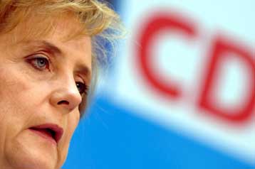 Ψήφο εμπιστοσύνης από τους Χριστιανοδημοκράτες βουλευτές ζητά η Ανγκελα Μέρκελ