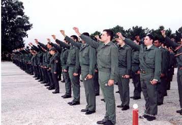 Εγκρίθηκαν από την Κυβερνητική Επιτροπή τα νομοσχέδια για τη στρατολογία και τα ΑΣΕΙ