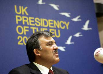 «Σκληρή γλώσσα» από την Αγκυρα για την αντιδήλωση της ΕΕ