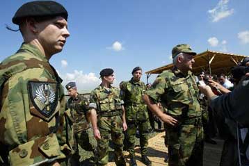 Η Σερβία προσφέρει την εκτελεστική εξουσία, δεν παραδίδει την κυριαρχία του Κοσόβου