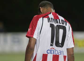 Φουντώνει η φημολογία για «φυγή» του Ριβάλντο, με την άδεια που ζήτησε ο Βραζιλιάνος