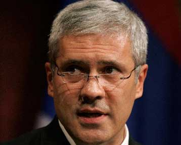 Δεν θα επιτραπεί ανεξαρτησία του Κοσόβου μέσω εκβιασμού, προειδοποιεί η Σερβία