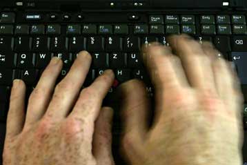 Κατασκοπευτικό λογισμικό αναγνωρίζει κείμενα από τους ήχους του πληκτρολογίου