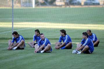 Οι γνωστοί επτά «λεγεωνάριοι» κλήθηκαν από τον Ρεχάγκελ