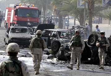 Τέσσερις νεκροί από επίθεση καμικάζι με παγιδευμένο αυτοκίνητο στη Βαγδάτη