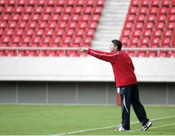 Κωστούλας και ακόμα ένας (όχι ο Ριβάλντο;) ικανοποίησαν τον Σόλιντ