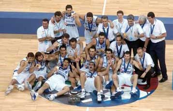 Οι Έλληνες… ξανάρχονται και κατακτούν την κορυφή ύστερα από 18 χρόνια