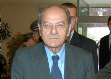 Δρομολογούνται αλλαγές στο οργανόγραμμα του υπουργείου Εθνικής Αμυνας