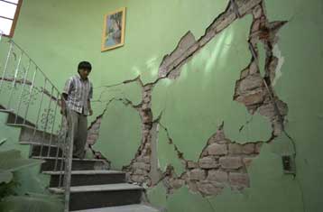 Τουλάχιστον τέσσερις νεκροί από ισχυρό σεισμό 7 Ρίχτερ στο Περού