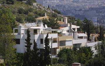 Επτά ακίνητα αναλογούν σε κάθε ελληνική οικογένεια