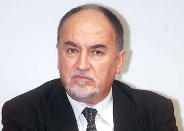 Αναταραχή στην κυβέρνηση από τη δήλωση Ρεγκούζα περί γρηγορόσημου