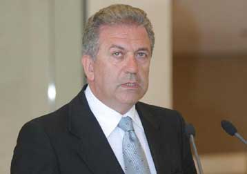 «Αλμα» 12% στον ελληνικό τουρισμό το 2005