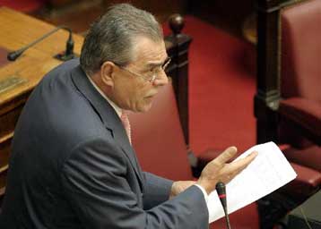 Περικοπές στις πρόωρες συντάξεις «προαναγγέλλει» ο Γεράσιμος Γιακουμάτος