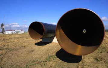 Στην εξαγορά της Sibneft για 10,8 δισ. ευρώ προχωρεί η Gazprom