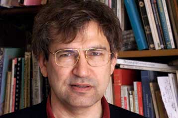 Ευρωβουλευτές ζητούν την παύση δίωξης του Τούρκου συγγραφέα Ορχάν Παμούκ