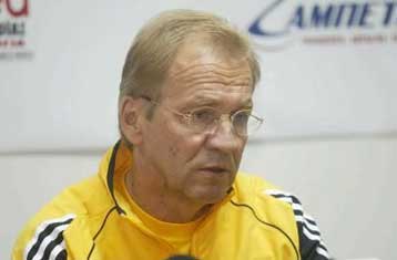 Το 150% των δυνατοτήτων τους ζητά ο Κούουζελα από τους παίκτες του Αρη