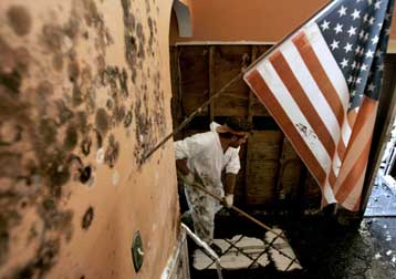 Ξεπέρασαν τους 1.000 οι νεκροί στον επίσημο απολογισμό της Κατρίνα