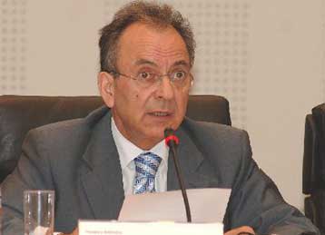 Στη Βουλή κατατέθηκε το νομοσχέδιο για την «Ευρωπαϊκή Εταιρεία»