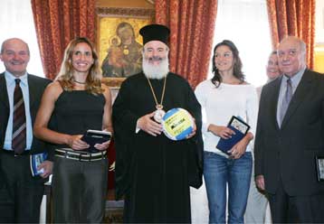 Πρέπει να είμαστε υπερήφανοι για τη φυλή μας, δηλώνει ο Αρχιεπίσκοπος