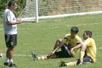 Τονωτικές ενέσεις από τον Σάντος στους «κιτρινόμαυρους»