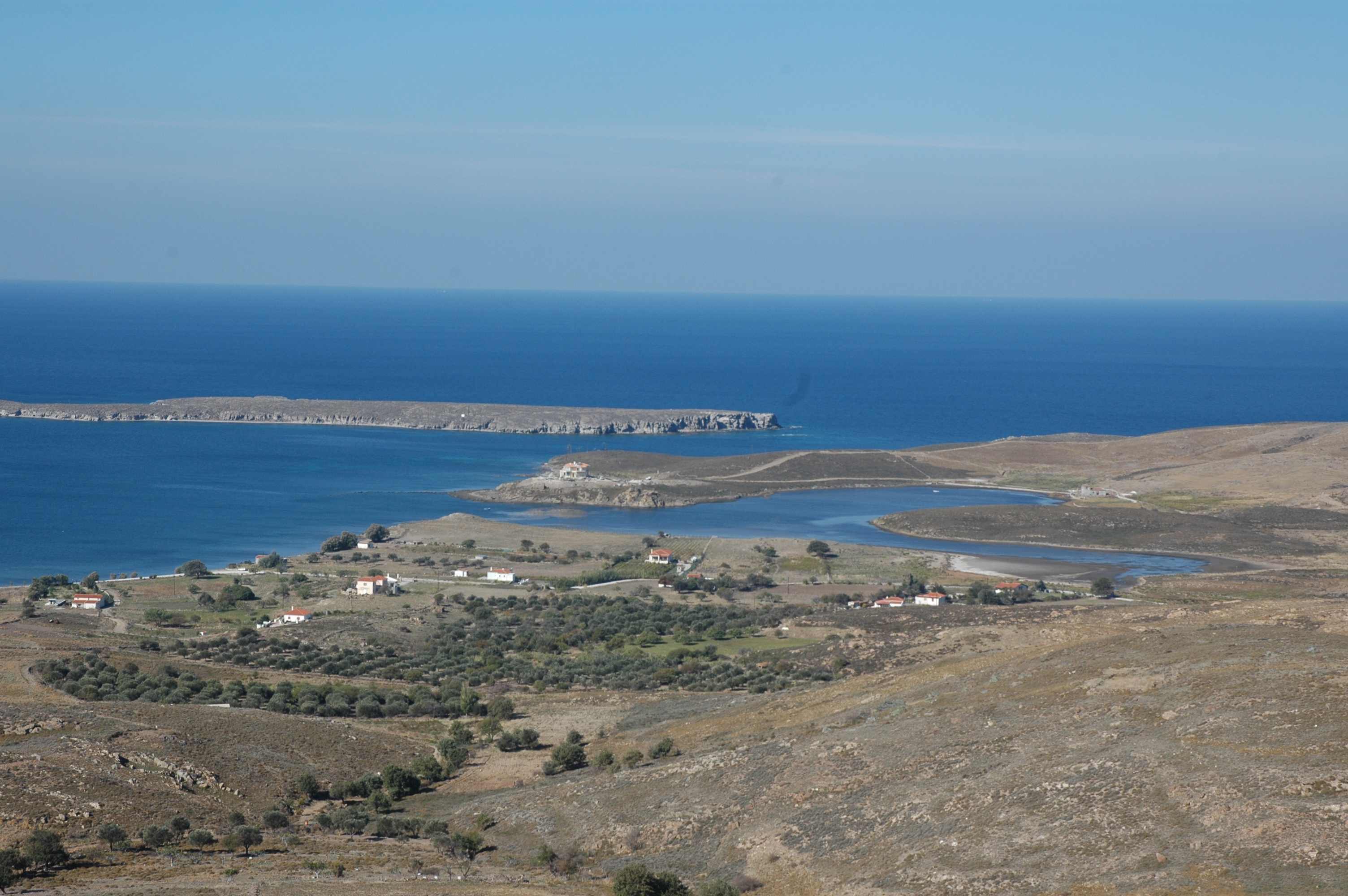 Σίγρι Λέσβου, το κάστρο και το απολιθωμένο δάσος