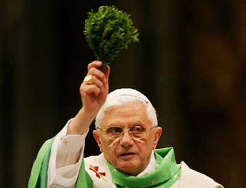 Πρώτη σύνοδος επισκόπων στο Βατικανό υπό τον Πάπα Βενέδικτο