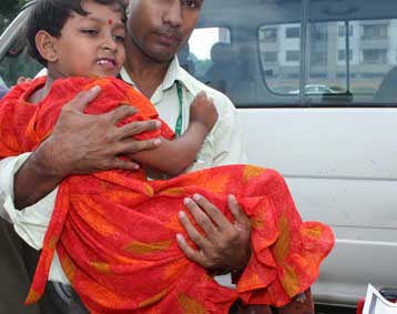 Μπαράζ εκρήξεων σε πόλεις του Μπανγκλαντές με δύο νεκρούς και δεκάδες τραυματίες